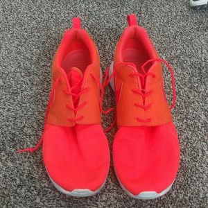 Nike roshe run mens 12